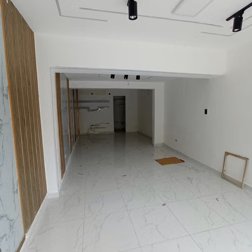 Local Comercial en Alquiler en Bella Vista - Imagen 13