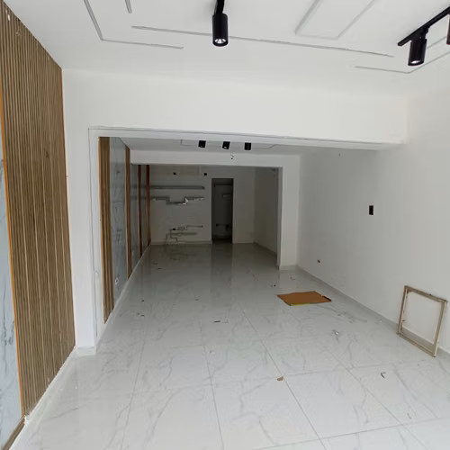 Local Comercial en Alquiler en Bella Vista - Imagen 3