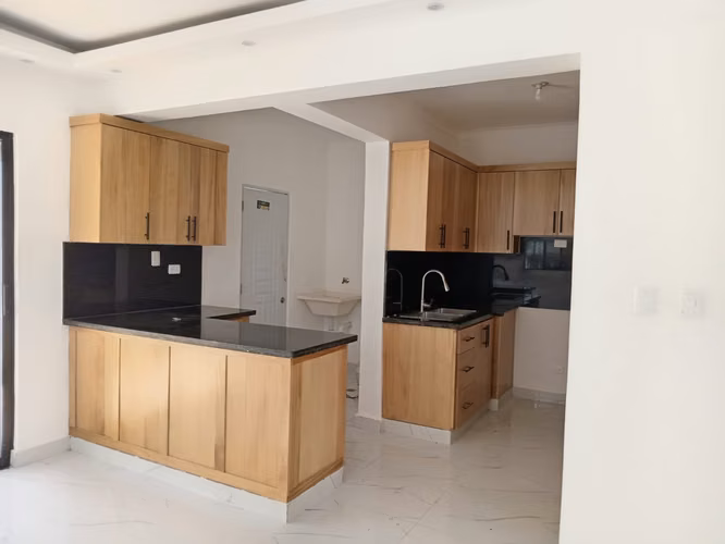 venta de casa en el km 14 de la autopista duarte los hidalgos