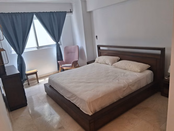 Se alquila, Apartamento 2Hab Amueblado Piso Alto c/Vista (Piantini) - Imagen 5