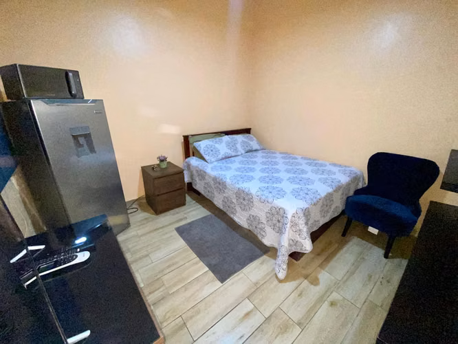 EN VENTA NEGOCIO LAVANDERIA + AIRBNB, SANTO DOMINGO