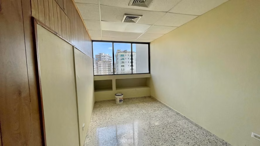 Local for Rent for Office in the Vergel, Santo Domingo