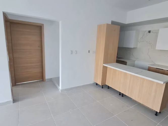 Alquiler de Apartamento de 2 Habitaciones en Zona Universitaria - Imagen 8