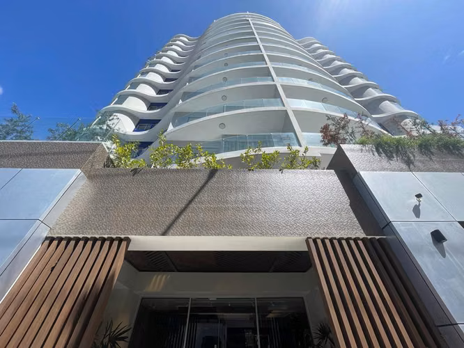 Apartamento Elegante con Amenidades Premium en Piantini - Imagen 2