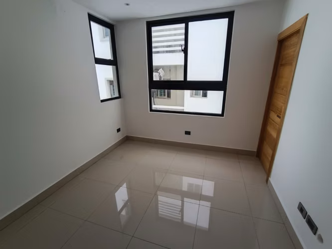 Apartamento con 1 y 2 habitaciones en renacimiento
