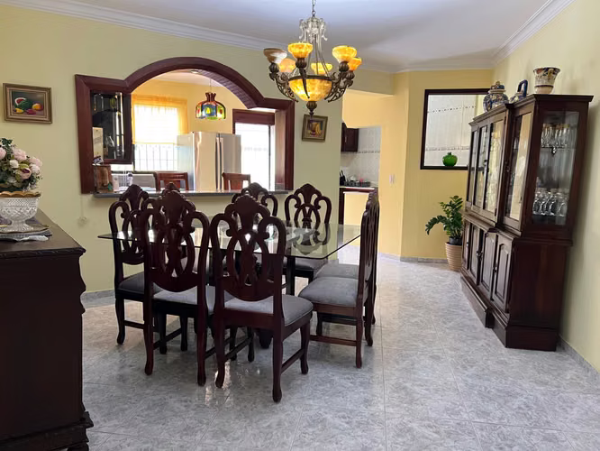 CASA DE 2 NIVELES A LA VENTA PUERTO PLATA