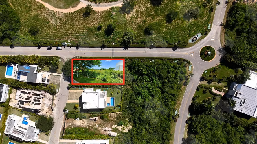 Solar en venta en playa nueva romana, 555mts, a 1 min del club de playa