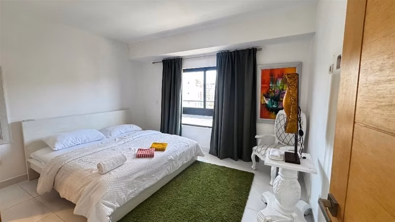 Excelente Apartamento Amueblado en Bella Vista, Piscina y Gym - Imagen 7