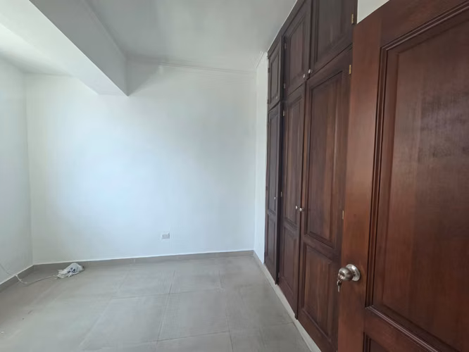 Apartamento En Alquiler Bella Vista 3 habitaciónes - Imagen 8