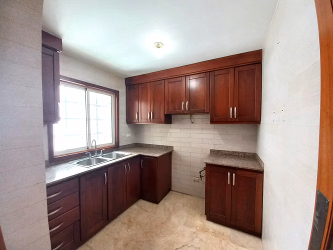 Apartamento En Alquiler  4 habitaciónes En Evaristo Morales - Imagen 6