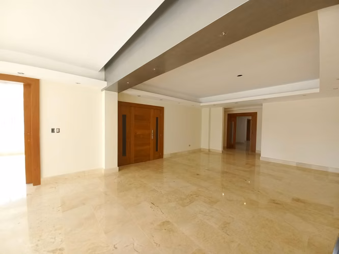 Apartamento En Alquiler  4 habitaciónes En Evaristo Morales
