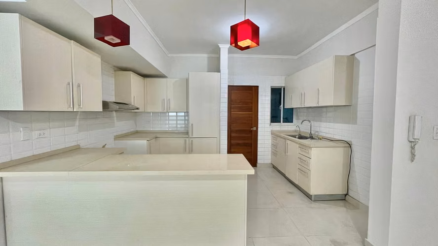 Apartment for Sale 3 bedrooms Evaristo Morales