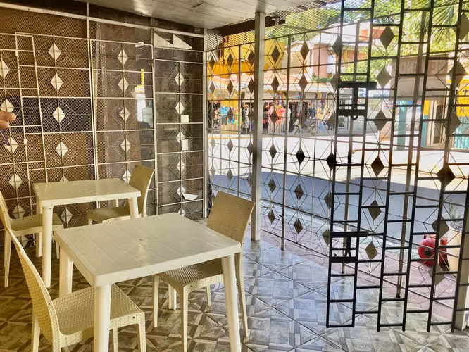 Edificio Comercial y Hospedaje en Venta en Boca Chica Santo Domingo