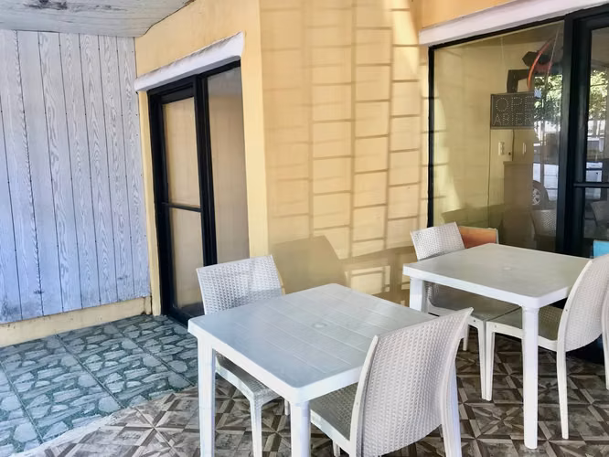 Edificio Comercial y Hospedaje en Venta en Boca Chica Santo Domingo