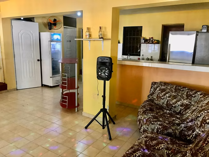 Edificio Comercial y Hospedaje en Venta en Boca Chica Santo Domingo