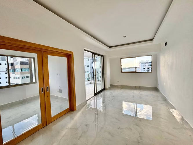 Apartamento de 3 habitaciones en Urbanización Real - Imagen 3