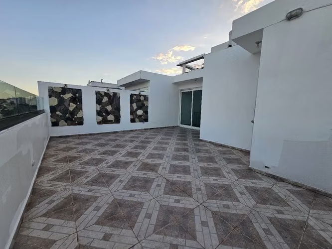 Estupendo PH en venta en Urb, Fernández  - Imagen 3
