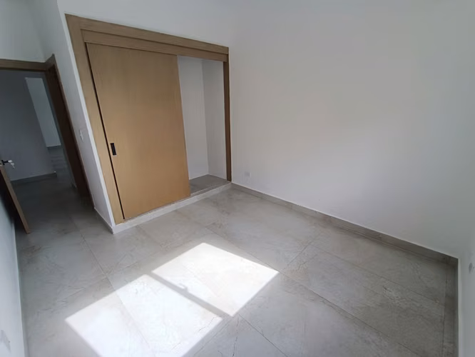 Apartamento en Evaristo Morales en venta de 3 habitaciones