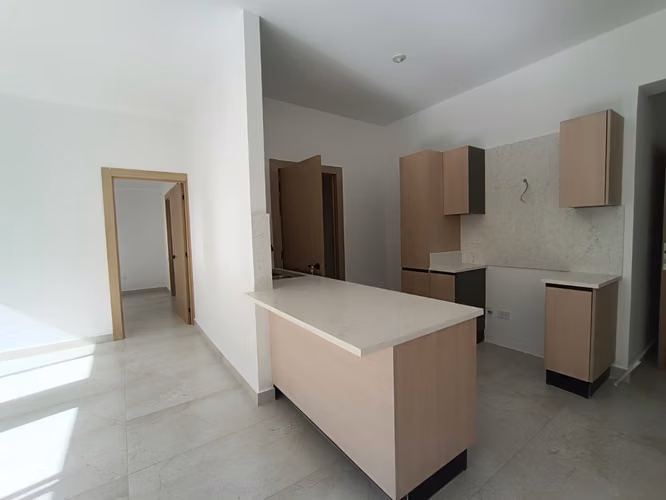 Apartamento en Evaristo Morales con terraza privada en venta
