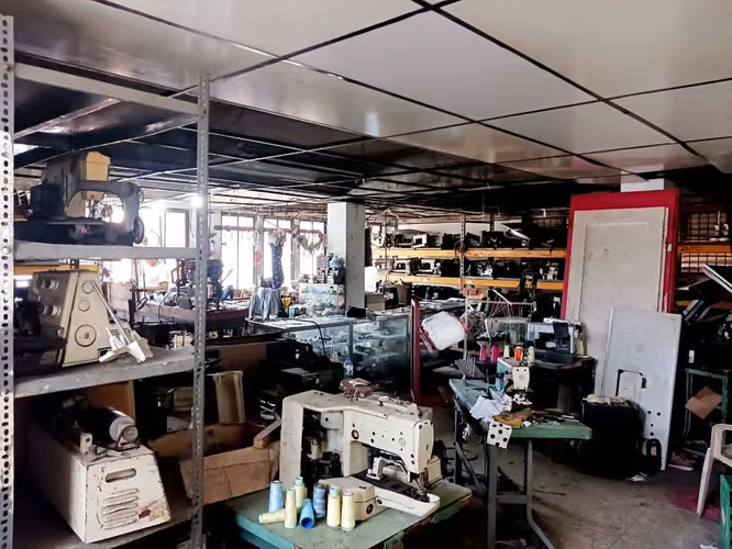 Local Comercial en Venta - Imagen 2
