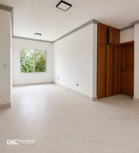  CASA DE OPORTUNIDAD EN PUERTO PLATA  A solo 5 minutos de la playa y muy cerca de Playa Dorada