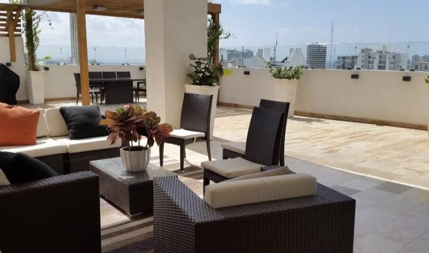 Apartamento En Alquiler De 3 Habitaciones Y 4 Baños En Naco - Imagen 8