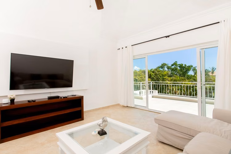 SE ALQUILA VILLA DE 4 HABITACIONES EN COCOTAL PUNTA CANA - Imagen 7