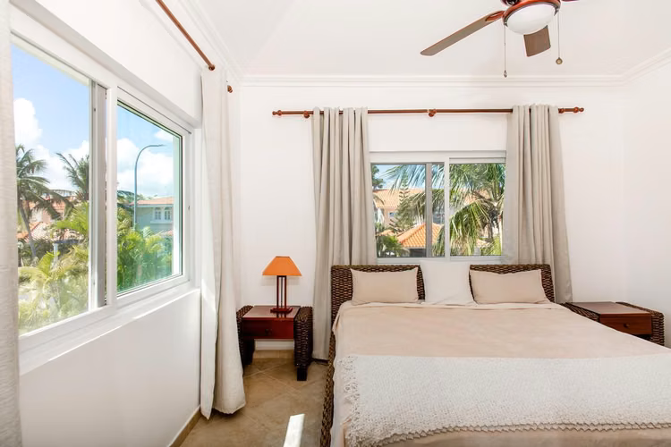 EN VENTA VILLA DE OPORTUNIDAD EN COCOTAL GOLF PUNTA CANA - Imagen 7