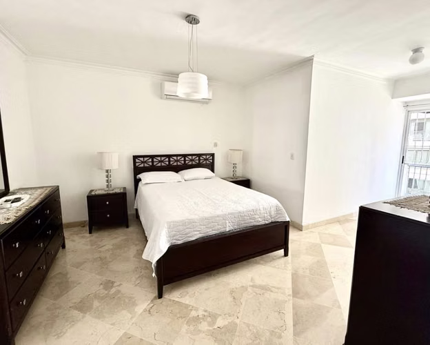 Apartamento En Alquiler De 4 Habitaciones Y 4 Baños En Naco - Imagen 4