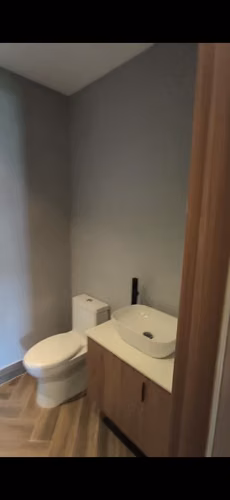 Apartamento En Alquiler De 1 Habitación Y 2 Baños En Piantini - Imagen 7