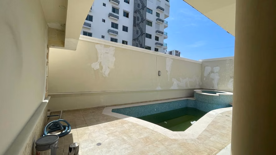 Casa 1er Nivel En Alquiler Comercial En Los Cacicazgos
