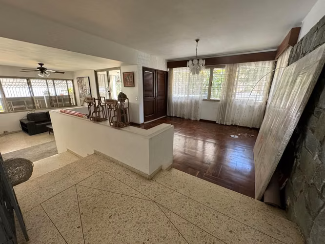 Alquilo casa en Naco - Imagen 8