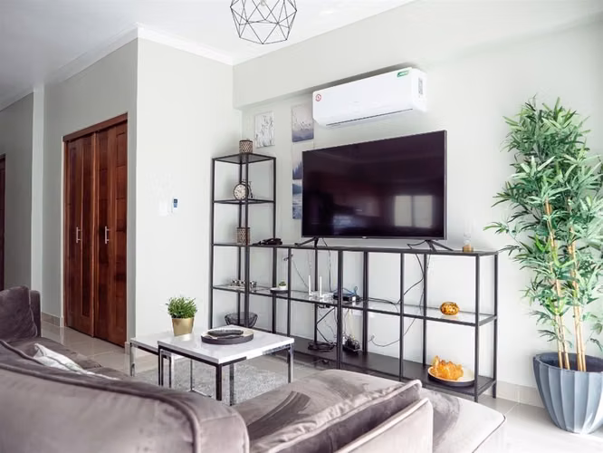 Beautiful Furnished Apartment, 1 Room, Evaristo Morales
