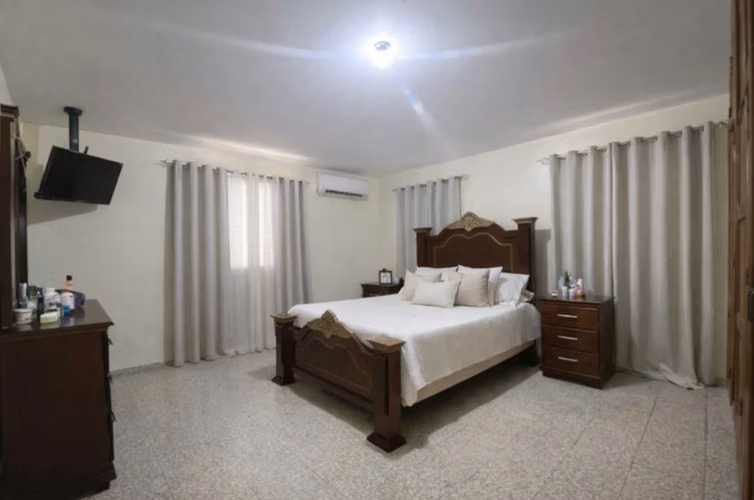 416 CASA EN MIRAMAR, SANTO DOMINGO - Imagen 4