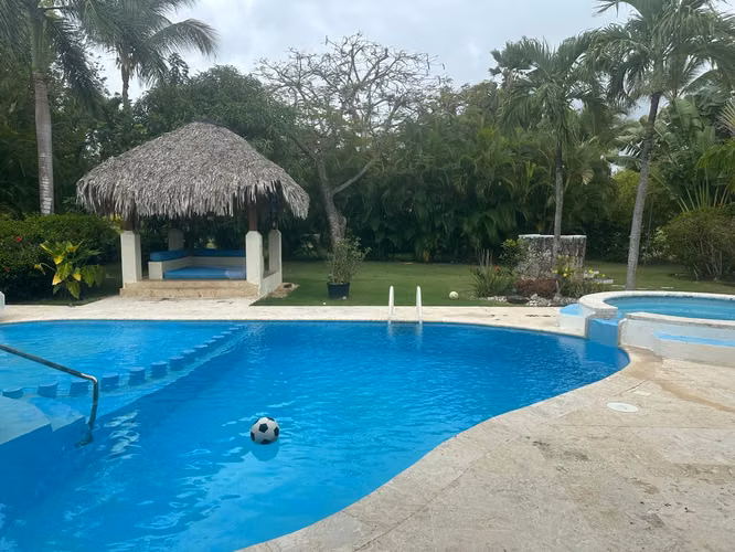 SE RENTA CASA EN COCOTAL GOLF BAVARO