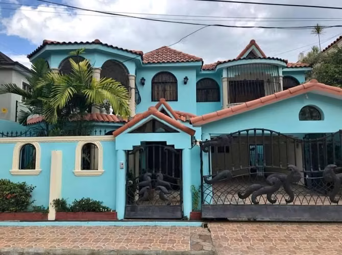 Espectacular casa en venta en Corales del Sur
