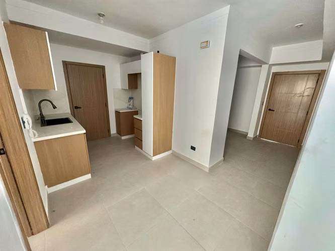Apartamento Nuevo de 70 m² en Evaristo Morales | Estudio Convertible | US$180,000