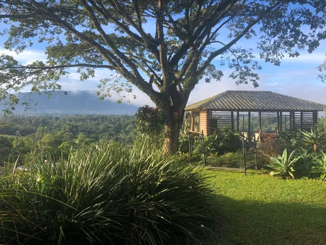 FINCA CON UNA VILLA DE VENTA EN JARABACOA