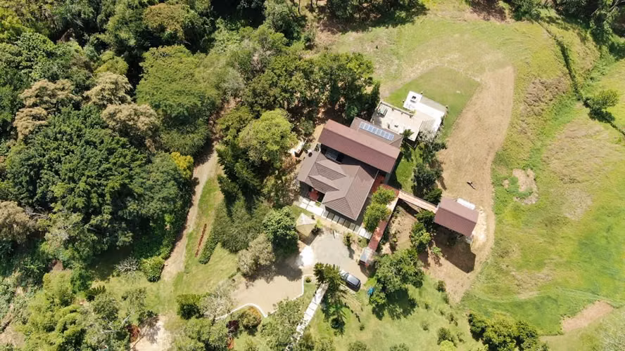 FINCA CON UNA VILLA DE VENTA EN JARABACOA