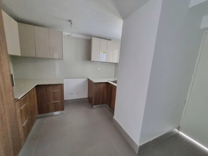 Alquiler de apartamento con 3 habitaciones en el ensanche naco