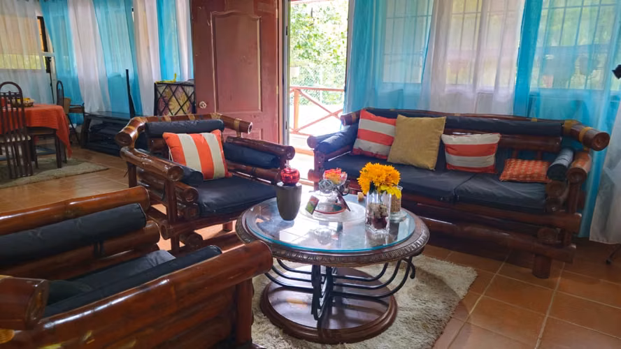 CASA EN VENTA EN BONAO