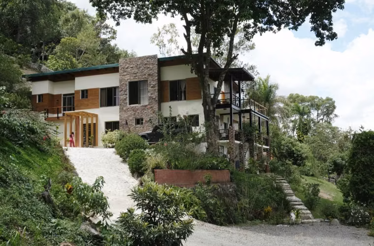 VILLA DE VENTA EN JARABACOA