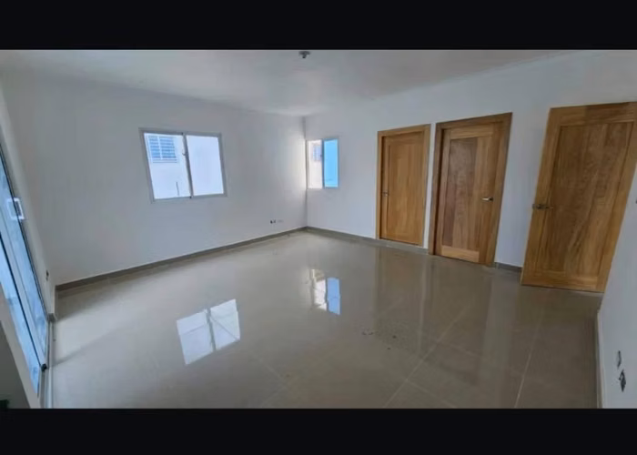 Casa en venta 2 niveles - Av. República de Colombia - Imagen 3