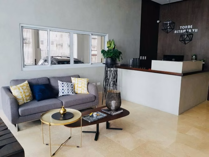 Apartamento en Venta Amueblado en el Evaristo Morales - Imagen 14