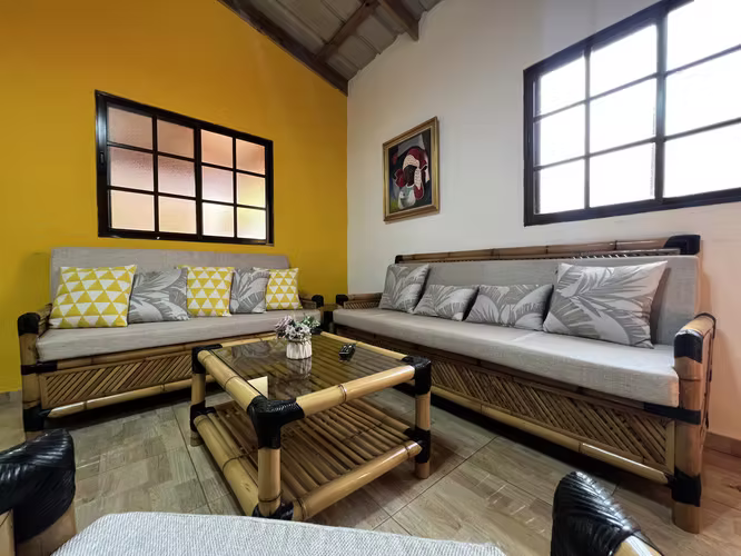 SE VENDE VILLA COMPLETA, EN ZONA PRIVADA, CAPACIDAD PARA 43 PERSONAS - Imagen 5