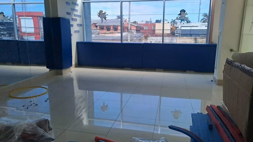 Local Comercial en alquiler en la Castellana - Imagen 8
