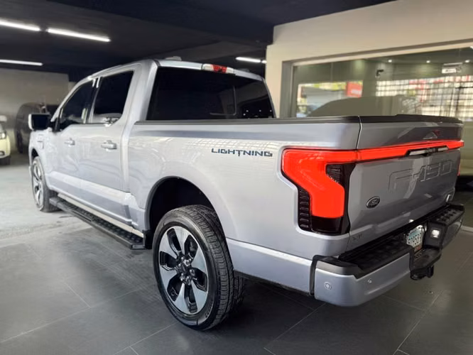 Ford F-150 Lightning 2022 Platinum