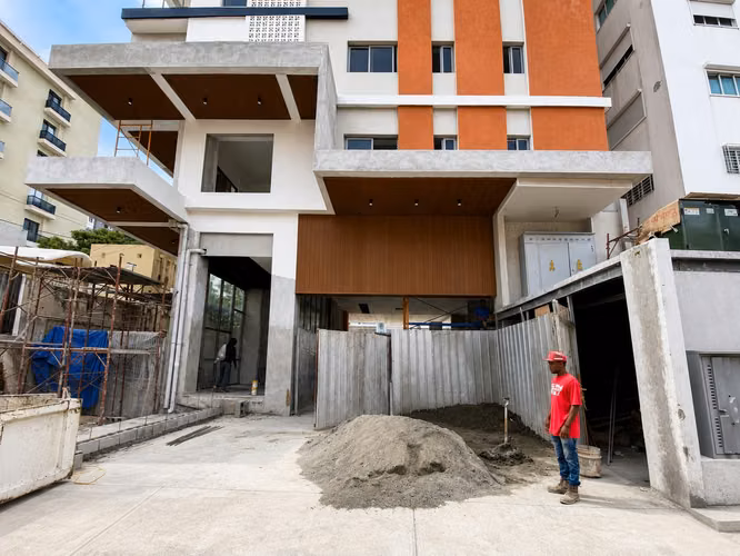 Apartamento en Venta en Evaristo Morales de 2 Habitaciones