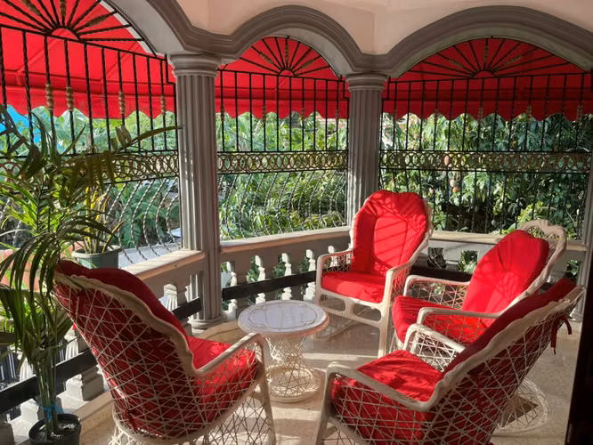 SE VENDE Casa 2 Niveles en Prado Oriental, Res. Radiante Amanecer,  4 HABS. - Imagen 2