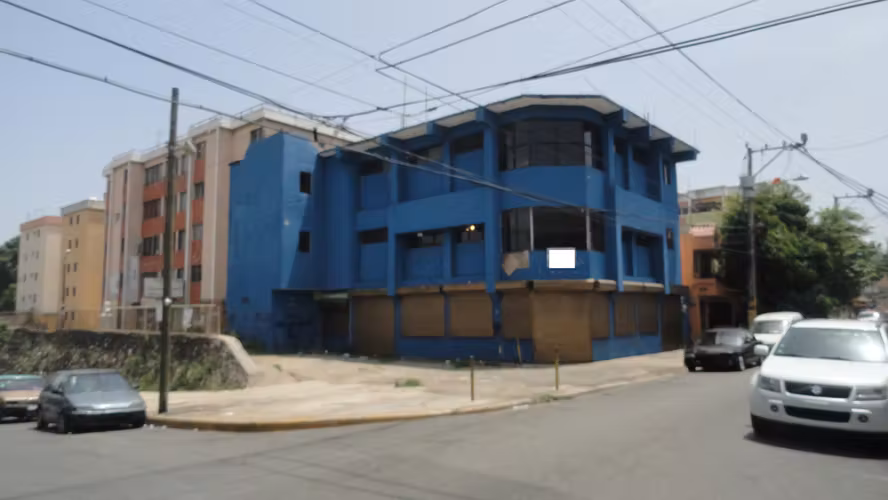 Edificio de tres niveles y 237 m2 en Villa Juana - Imagen 3